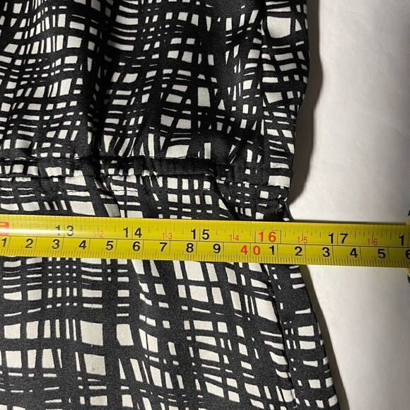 Miggi in New York Korean Clothing Dress - Picture 5 of 9